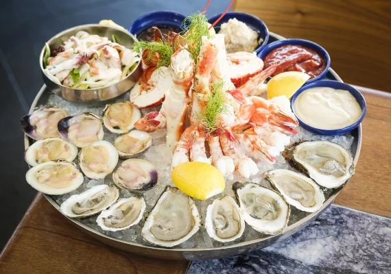 img-Caffe-Lamberti-Aldo-s-Raw-Bar-and-Outdoor-Dining